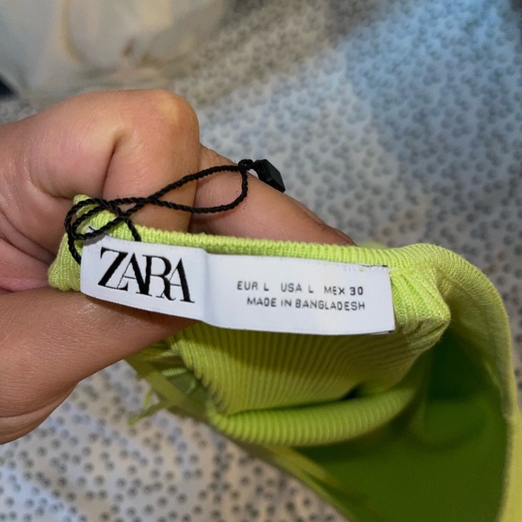 Lime yellow Cross front blouse - Picture 2 of 3